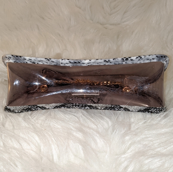 NWT Clear Flap Bag And Pouch - Picture 7 of 13